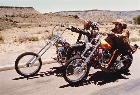 “Easy Rider” - Eine psychedelische Roadmovie-Odyssee durch das Amerika der späten 60er!